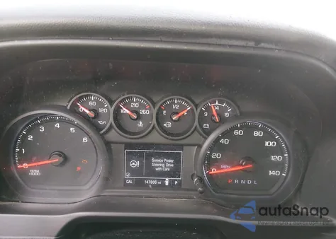 2020 Chevrolet Silverado 1500 2Wd Short Bed Custom z USA, uszkodzony, nr VIN 1GCPWBEH2LZ299904